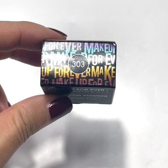 MAKE UP FOR EVER New Holodiam Glitter Powder in Shade 303 Hologrpahic pearls - Picture 4 of 11